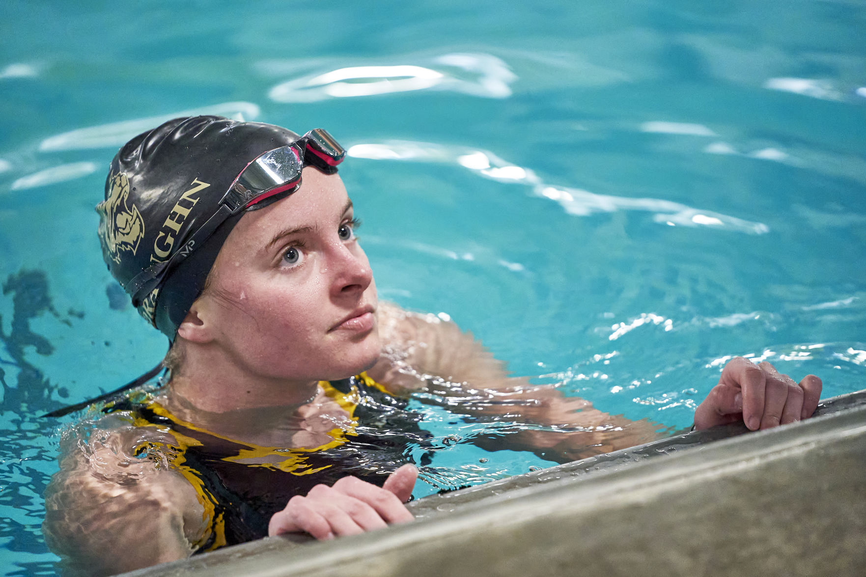 191211 PHS DHS SWIM 16.jpg